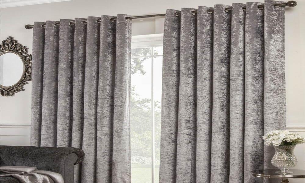 Why Should You Consider Velvet Curtains for Luxurious Home Decor